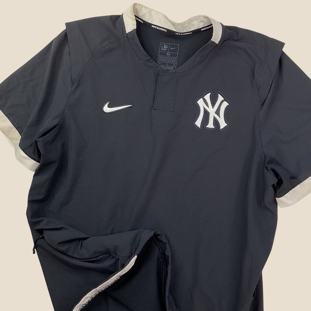 Nike New York Yankees Hot Pullover Sz M Baseball Engineered Short Sleeve Shirt